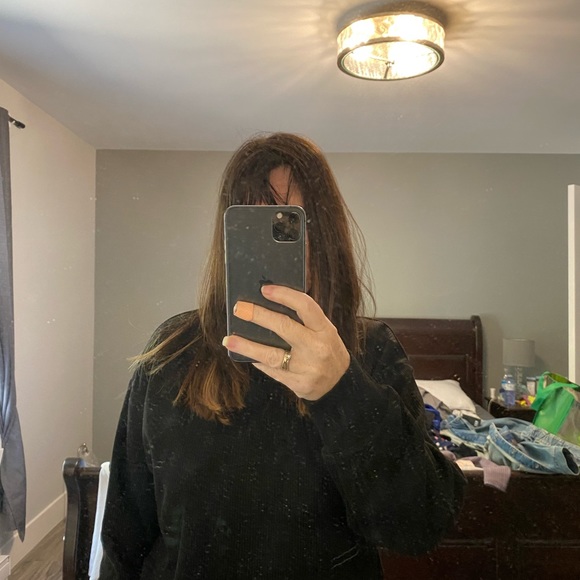 Light weight long sleeve too - Picture 2 of 3